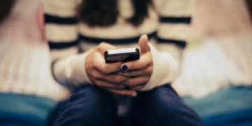 Australia busca limitar el acceso de menores de 16 años a redes sociales