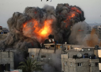 Bombardeos israelíes dejan al menos 20 muertos en Gaza