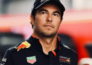 Checo Pérez cierra temporada con frustración y dudas sobre el futuro