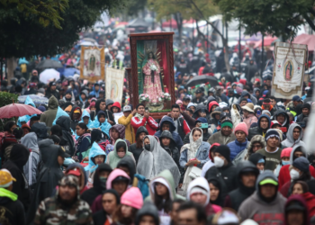 Millones peregrinan hacia la basílica de Guadalupe en honor al 12 de diciembre