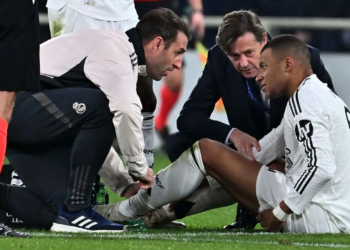 Mbappé sufre lesión muscular y está en duda para la copa intercontinental