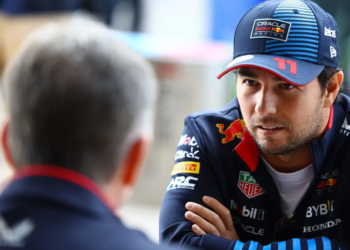 Checo Pérez podría dejar Red Bull