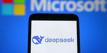 Microsoft incorpora el modelo de IA de DeepSeek y elogia sus innovaciones
