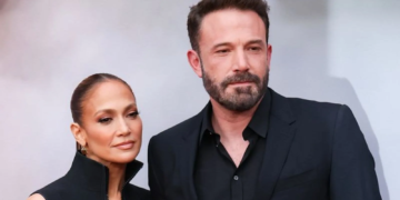 Jennifer López y Ben Affleck se divorcian oficialmente tras dos años de matrimonio