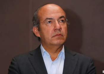 Felipe Calderón advierte sobre los riesgos del autoritarismo en Venezuela y su impacto en México