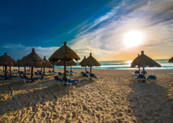 Claudia Sheinbaum anuncia medidas contra la privatización de playas en México