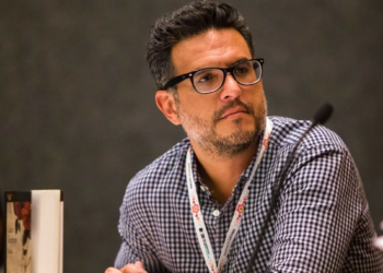 Confirman el fallecimiento del poeta Julio Trujillo tras su desaparición en Inglaterra