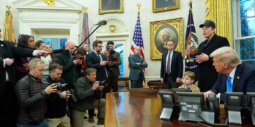 Gobierno de Trump controlará qué periodistas pueden hacer preguntas en la Casa Blanca