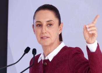 Sheinbaum no presenta carta dirigida a Morena en "mañanera" por tratarse de un tema partidario