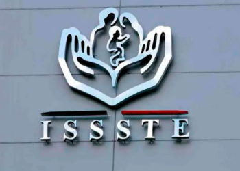 Sheinbaum pausa reforma al ISSSTE tras protestas de maestros