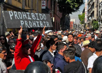 Taurinos protestan en CDMX contra corridas de toros sin sangre y anuncian lucha legal