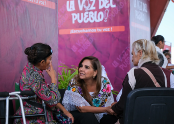 Mara Lezama encabeza audiencia “La Voz del Pueblo” en Puerto Aventuras
