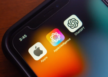 Apple retrasa el lanzamiento de ‘Apple Intelligence’ y enfrenta críticas