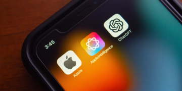 Apple retrasa el lanzamiento de ‘Apple Intelligence’ y enfrenta críticas