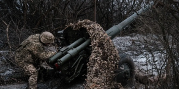 Ucrania y Rusia intensifican ataques mientras se perfila una tregua parcial de 30 días