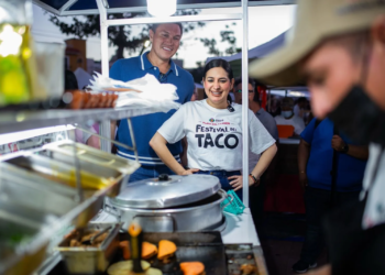 Festival del taco reúne a decenas de taqueros y amantes de la gastronomía en Playa del Carmen