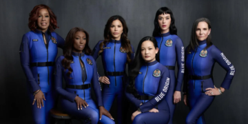 Blue Origin hace historia con primer vuelo suborbital exclusivamente femenino