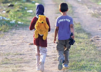 Trump busca anular acuerdo que protege a niños migrantes