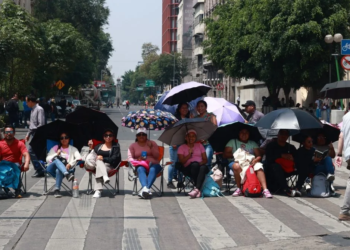 Sheinbaum admite que no hay avances con la CNTE