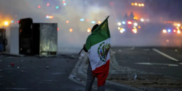 Sheinbaum señala posible “provocación” en uso de bandera mexicana durante protestas en EE.UU.