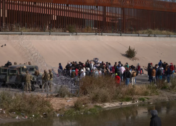 Migrantes varados y activistas en frontera norte denuncian redadas de Trump