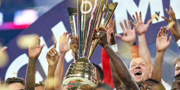 México empata con Costa Rica y enfrentará a Arabia Saudí en cuartos de final