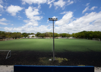 Comienza histórica rehabilitación de canchas deportivas en Playa del Carmen