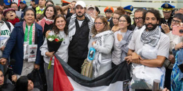 Regresan a México los 6 activistas detenidos por Israel; denuncian torturas y maltrato