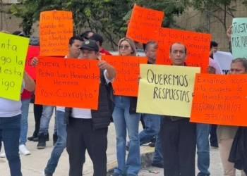 CTM protestan en la Fiscalía de Quintana Roo en defensa de su líder Isidro Santamaría