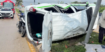 ¡Otra Vez! Pavimento mojado provoca una volcadura en la Colosio