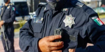 Aplican sanciones a agentes de Tránsito y Policía Turística por no portar correctamente las cámaras corporales y extorsión