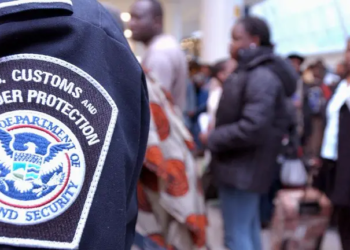 Trump ordena negar visas a inmigrantes con obesidad