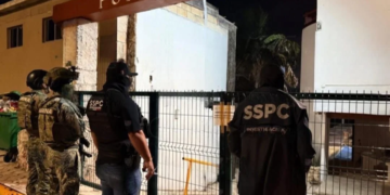 Operativo federal irrumpe en zonas exclusivas de Cancún e Isla Mujeres en golpe contra red internacional de tráfico de personas