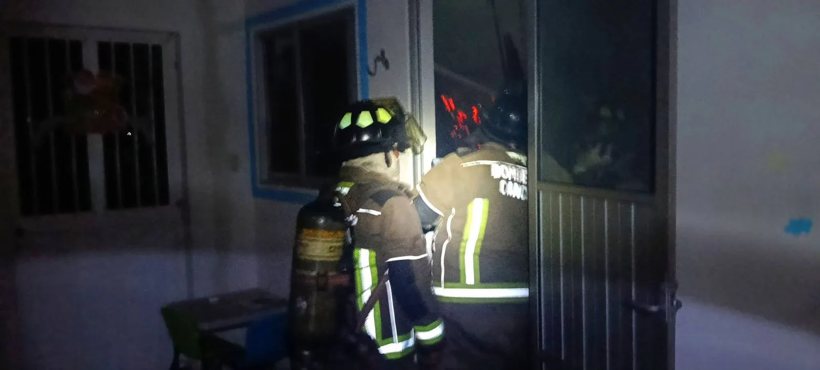 Bomberos de Cancún controlan incendio en vivienda de la Supermanzana 227