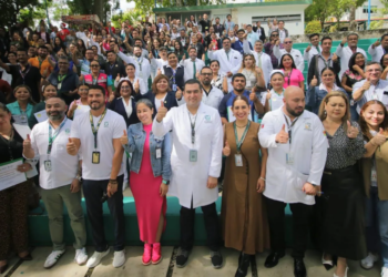 IMSS Quintana Roo reconoce a 88 trabajadores en ceremonia del Talento Humano 2025