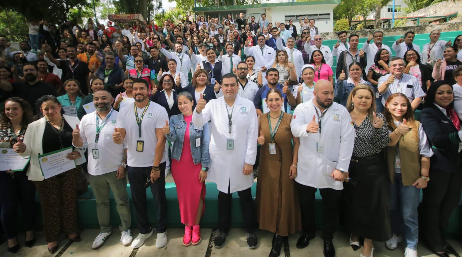 IMSS Quintana Roo reconoce a 88 trabajadores en ceremonia del Talento Humano 2025