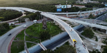 Ajustan infraestructura vial para garantizar operación del Puente Nichupté