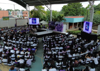 Realiza Cecyte conferencia sobre Violencia digital con Olimpia Coral