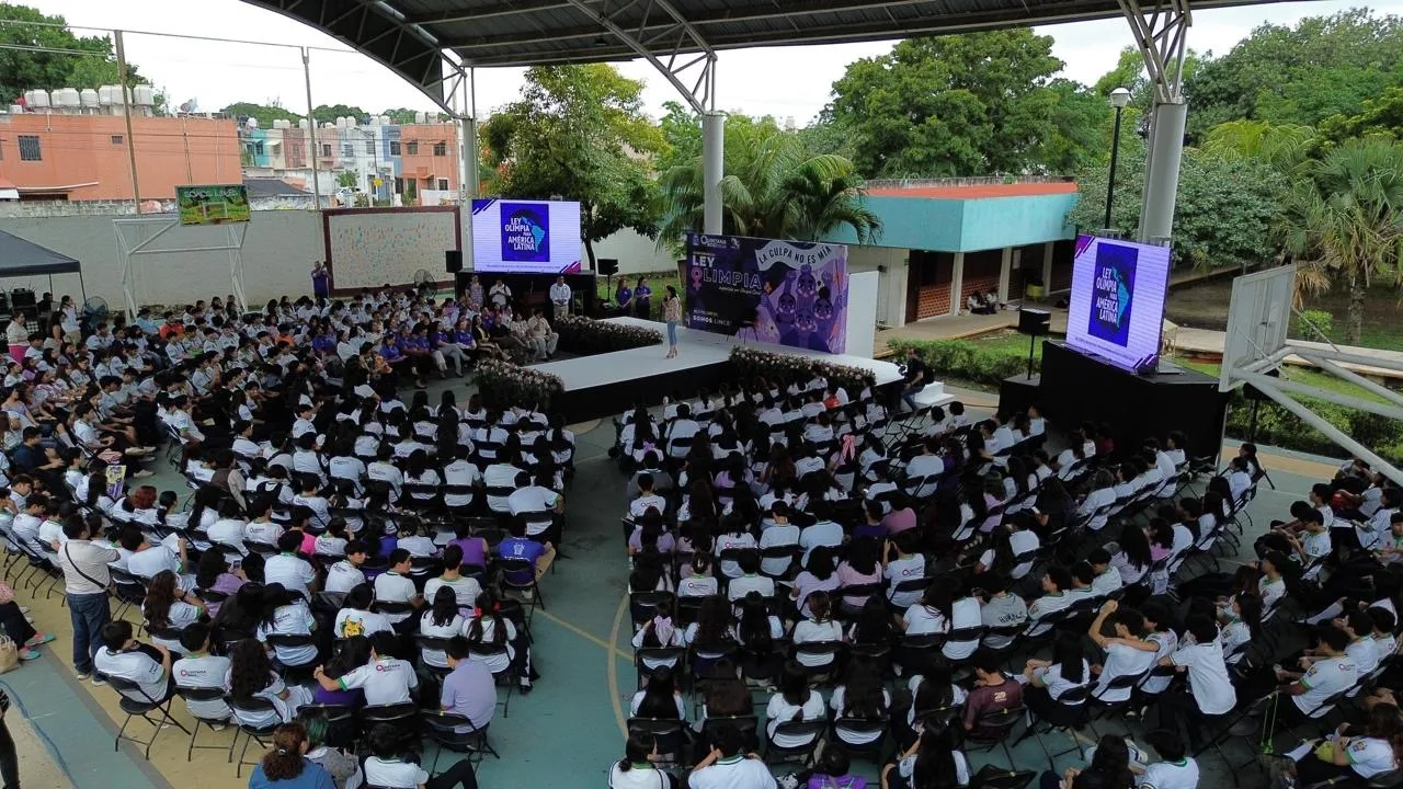 Realiza Cecyte conferencia sobre Violencia digital con Olimpia Coral