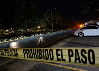 Hallan restos humanos dentro de auto abandonado en Paseo Kusamil