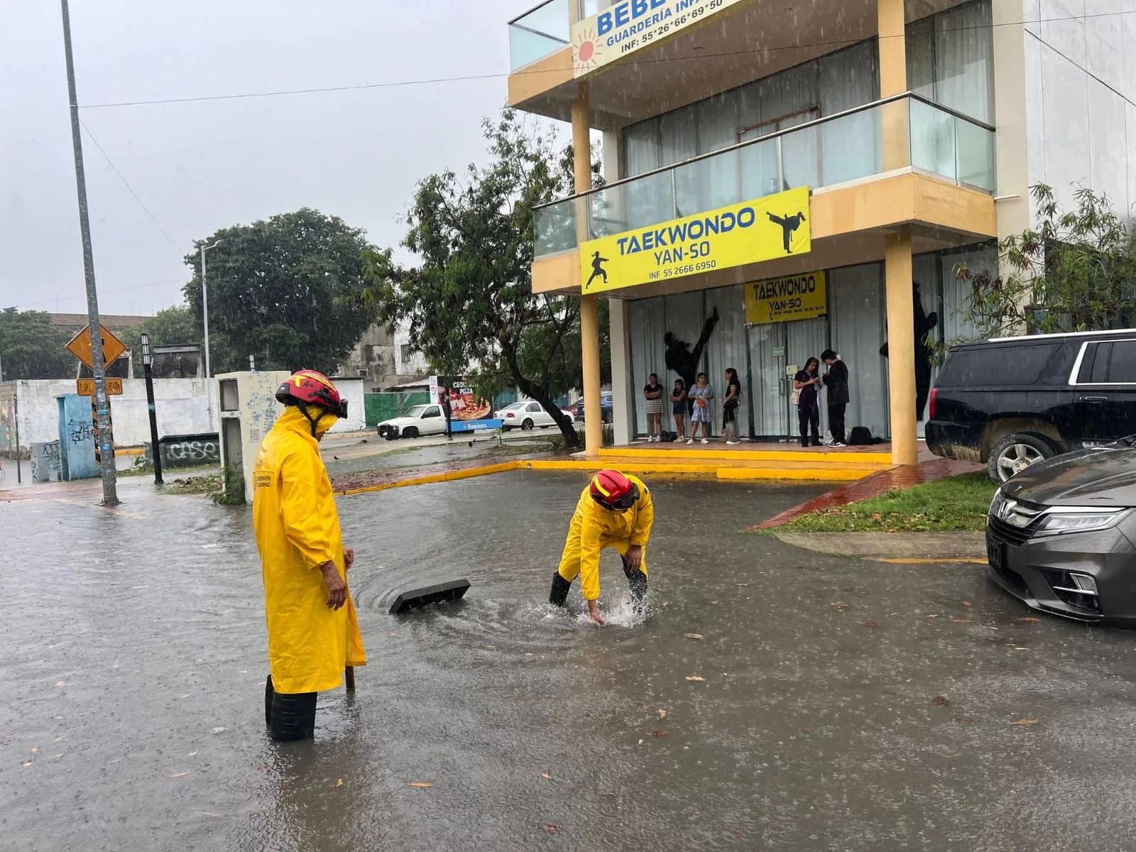 A prueba con el Frente Frío 30: Operativo Tormenta de Playa del Carmen evita caos tras lluvias