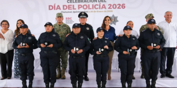 Lezama reconoce a policías estatales con ascensos y mejoras salariales históricas