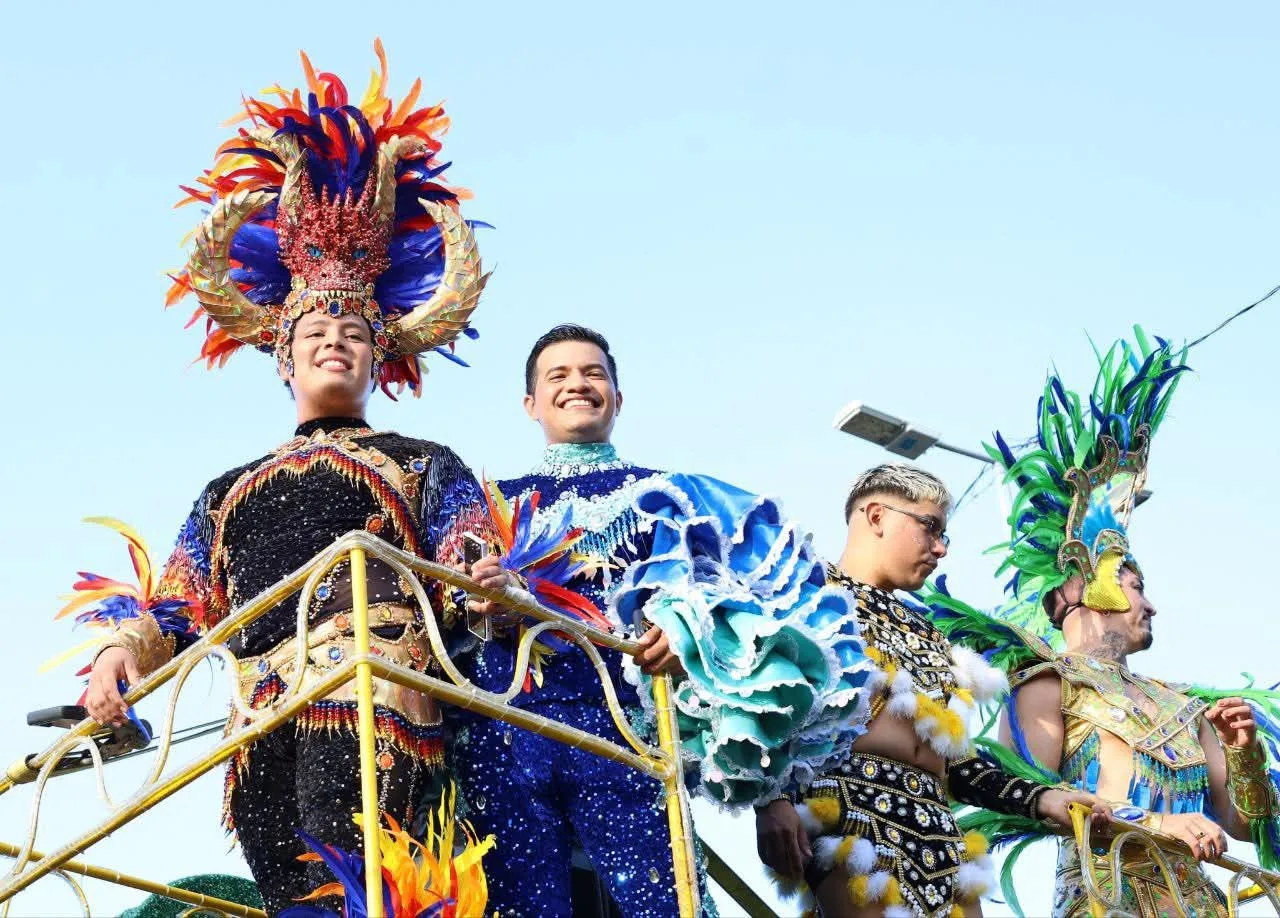 Ana Paty Peralta encabeza desfile del Carnaval Cancún 2026 ante más de 87 mil asistentes