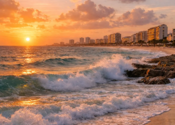 Oleaje fuerte en Cancún hoy: alertan por corrientes en playas