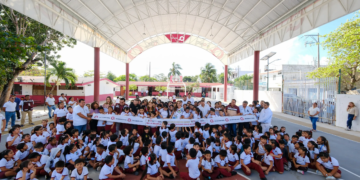 Tras 33 años de espera, escuela de Tulum estrena domo gracias al gobierno de Mara Lezama