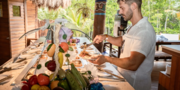 Chef Sylvain Desbois recibe Llave de Oro gastronómica