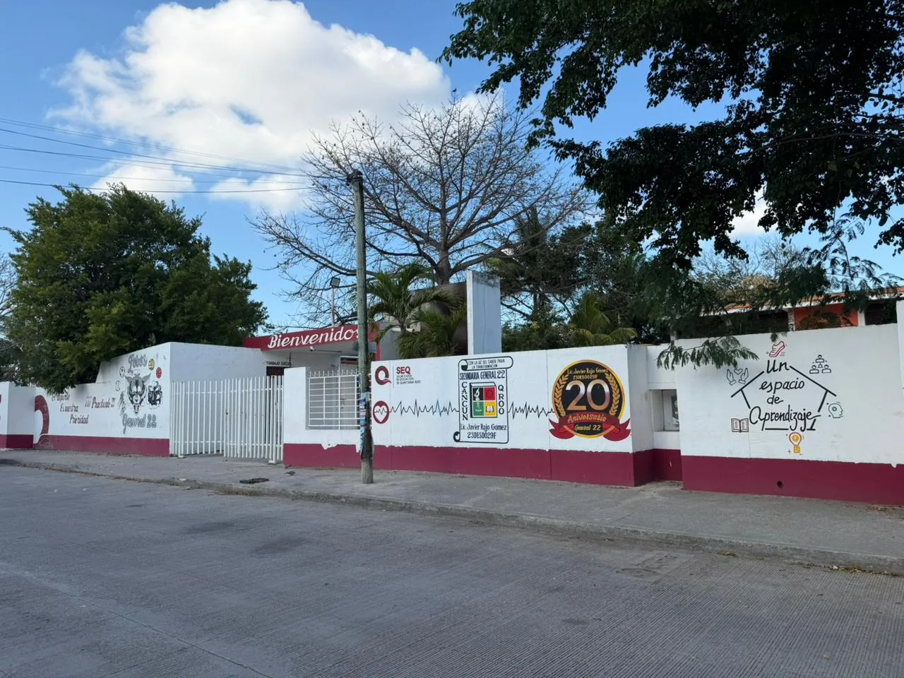 A un año de quejas, separan a prefecto de secundaria en Cancún por abusos contra estudiantes