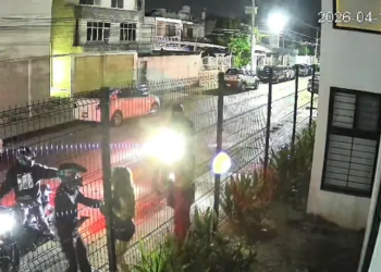 Asaltan a turistas en Cancún; ladrones armados en motocicleta