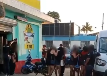 Cateo en bar de Chetumal: rescatan a 36 mujeres víctimas de explotación