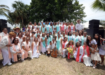 Magnolias conquista el aniversario de Cancún con emotiva presentación en Parque Fonatur